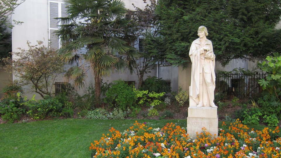 Statue of Voltaire in the Latin Quarter